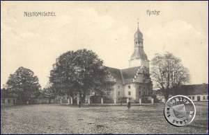 Die ehem. evgl. Kirche mit ihrem "schlanken" Kirchturm, dem damaligen Wahrzeichen der Stadt - AK aus der Sammlung des Wojtek Szkudlarski