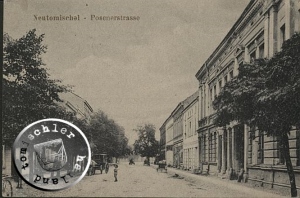 Blick vom Alten Markt in die Posener Strasse, rechts an das Gebäude des "Schwarzen Adlers" schließt sich das Gebäude der No. 74 an / Karte: Wojtek Szkudlarski