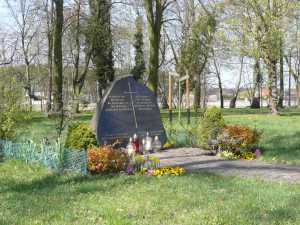 April 2017 - das Gelände des ehemaligen evangelischen Friedhofes / Aufn. PM